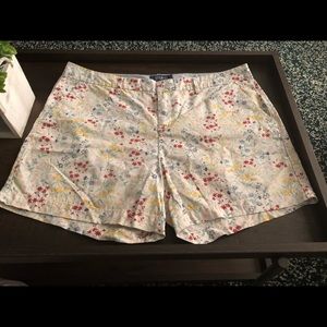 OLD NAVY 5’’ SHORTS